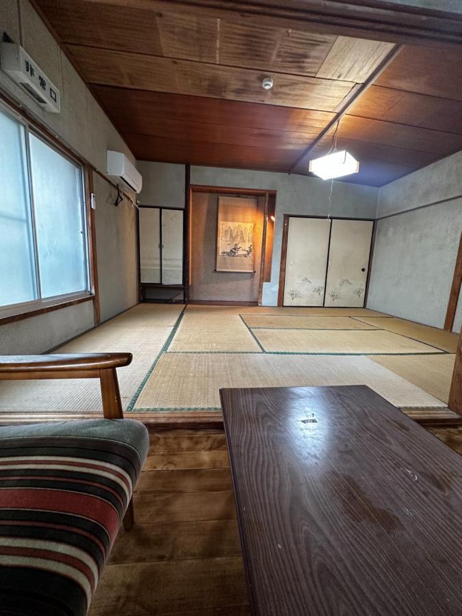 素泊まり民宿とみや Oshima Exterior foto